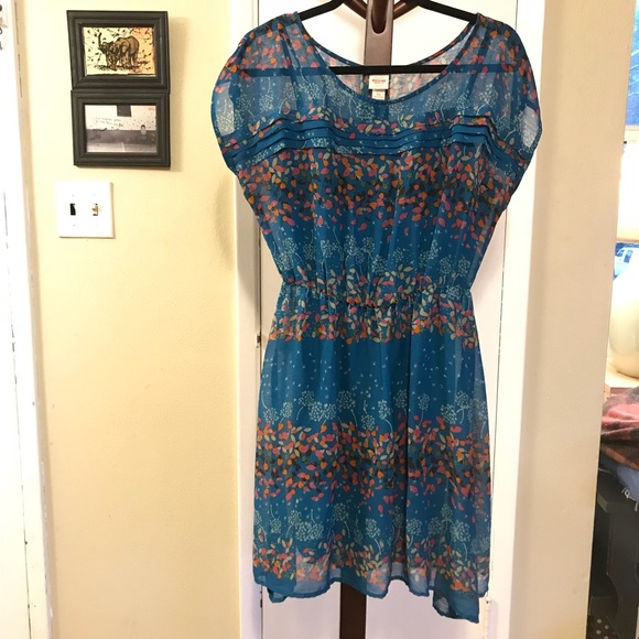 Mossimo Supply Co. Dresses & Skirts - Mossimo Blue Summer Print Dress Elastic Waist Mossimo Supply Co. Dresses & Skirts - Mossimo Blue Summer Print Dress Elastic Waist